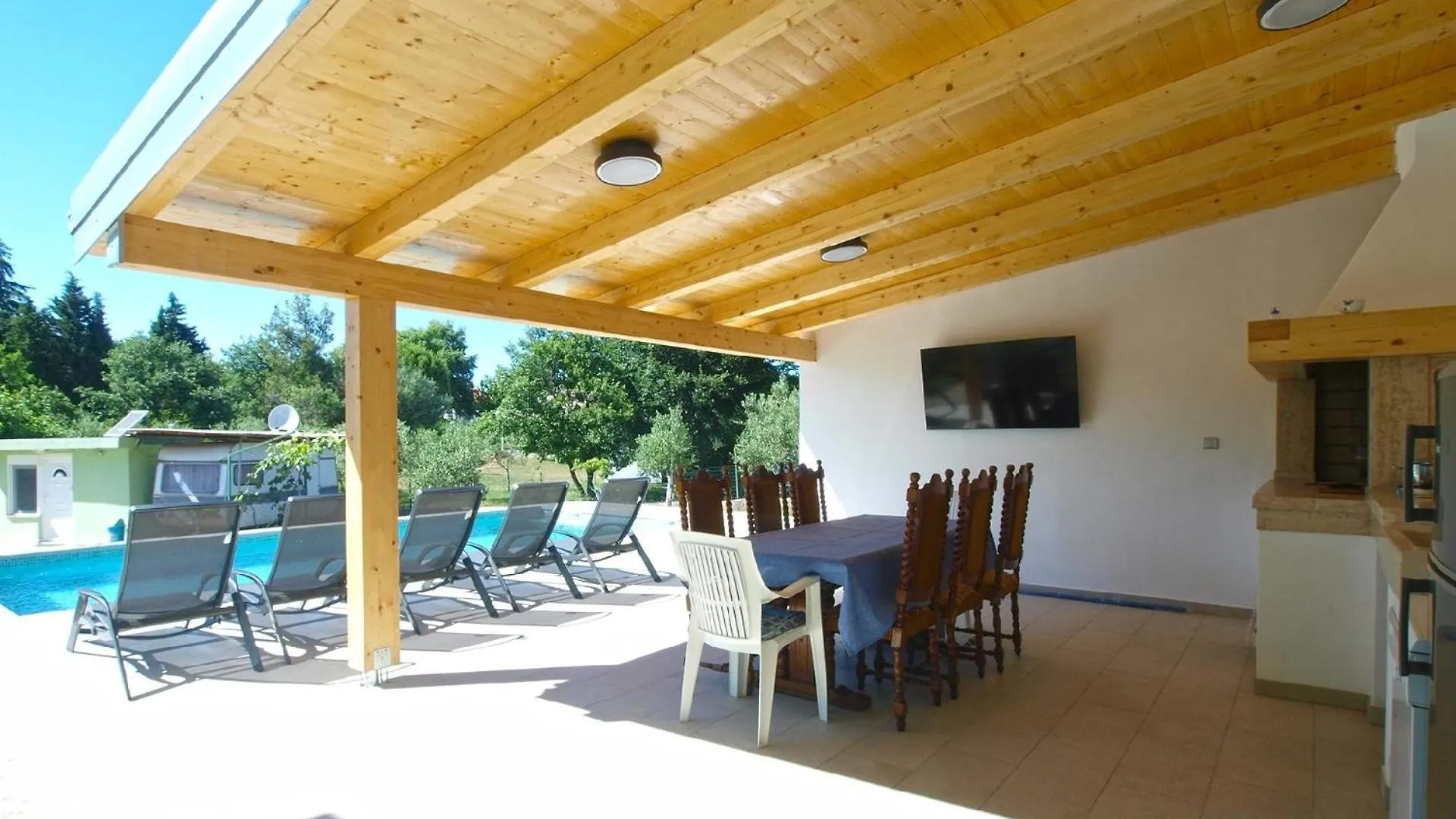 Ferienhaus Mit Privatpool Fuer 10 Personen Ca 110 Qm In Fazana-Surida, Istrien Istrische Riviera